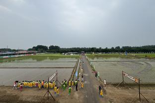 ?遮天蔽“日”！湖人首节防守拉满 造成太阳首节10次失误！